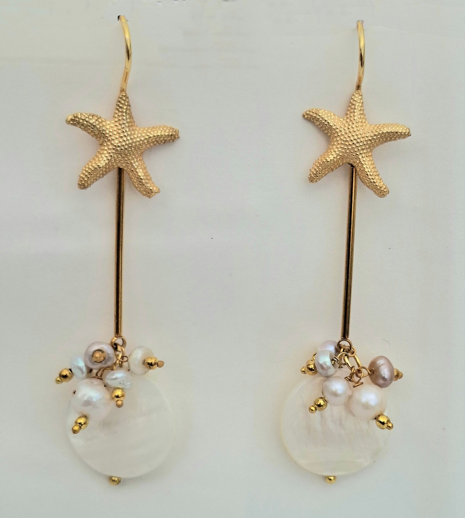 Brincos de madrepérola com pérola aquática