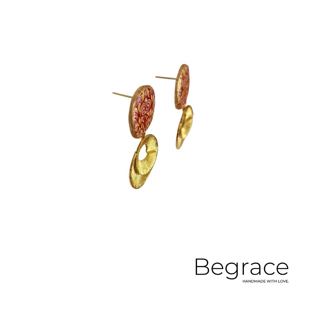 Lisboa em azulejo -red and gold